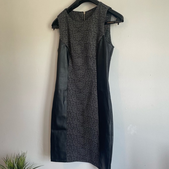 Small Dress Suzy Shier - Picture 1 of 6